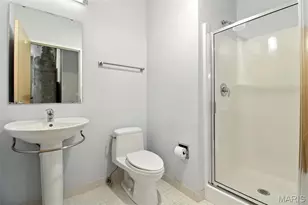 1627 Locust St, Saint Louis, MO 63103 - Photo 32