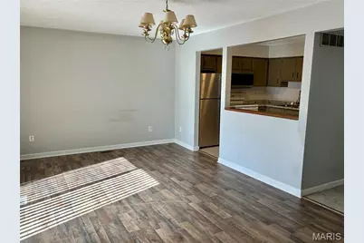 217 Carmel Woods Drive, Ellisville, MO 63021 - Photo 8