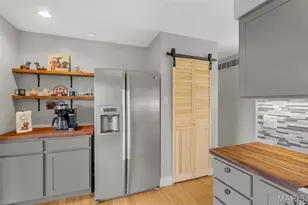 5051 Lancelot Ln, High Ridge, MO 63049 - Photo 16