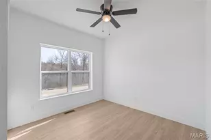 220 Echo Lake Cir, Byrnes Mill, MO 63025 - Photo 14