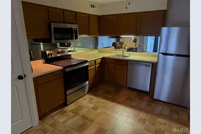 12415 Somerset Place Drive #F, Unincorporated, MO 63128 - Photo 12