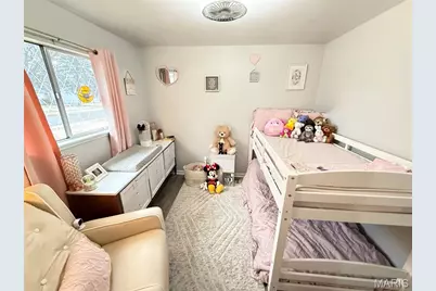 710 Central Parkway, Florissant, MO 63031 - Photo 12