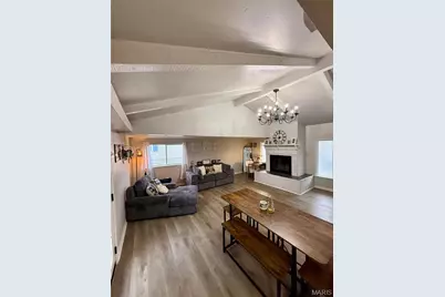 710 Central Parkway, Florissant, MO 63031 - Photo 6