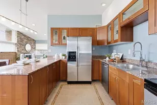 7827 Milan Ave, University City, MO 63130 - Photo 10