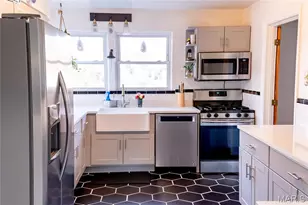 6 Cardigan Dr, Ferguson, MO 63135 - Photo 28