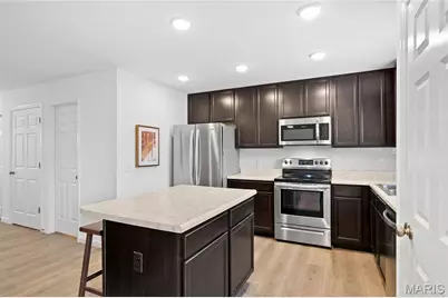 365 Newbridge Way, O'Fallon, MO 63368 - Photo 8