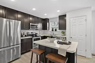 365 Newbridge Wy, O'Fallon, MO 63368 - Photo 2