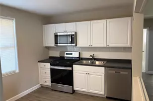 2225 Kerwin Dr, Moline Acres, MO 63136 - Photo 10