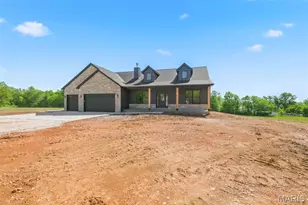 108 Hickory Heits Ct, Moscow Mills, MO 63362 - Photo 4