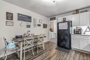 810 S 4th St, De Soto, MO 63020 - Photo 8