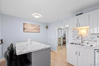 1841 Mansard Drive, Mehlville, MO 63125 - Photo 10