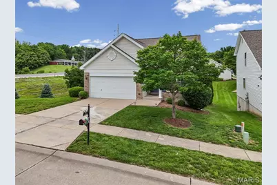 102 Hollow Brook Drive, Florissant, MO 63034 - Photo 54