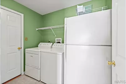 102 Hollow Brook Drive, Florissant, MO 63034 - Photo 32