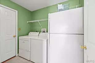 102 Hollow Brook Dr, Florissant, MO 63034 - Photo 32