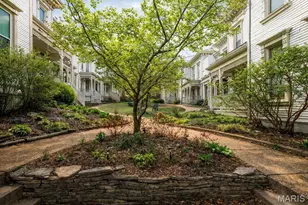 2234 Hickory St, Saint Louis, MO 63104 - Photo 2