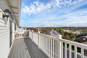 7400 Whitehall Colonial Ln, Shrewsbury, MO 63119 - Photo 8