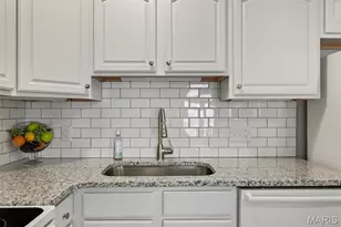 7400 Whitehall Colonial Ln, Shrewsbury, MO 63119 - Photo 14