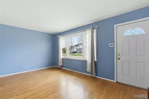 3917 Crosby Dr, Saint Louis, MO 63123 - Photo 8