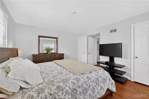 9403 Tilles Dr, Brentwood, MO 63144 - Photo 14