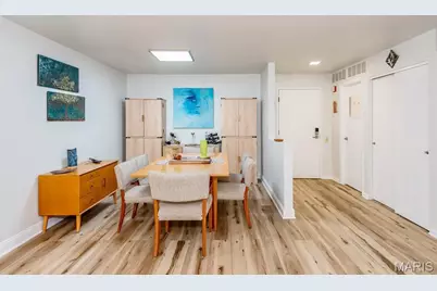 550 Coeur De Royale Drive #301, Creve Coeur, MO 63141 - Photo 6