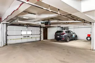 550 Coeur de Royale Dr, Creve Coeur, MO 63141 - Photo 46