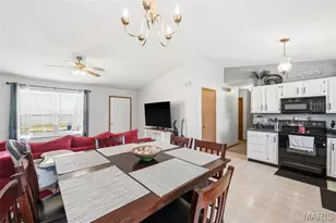 2520 Trojan Cir, Troy, MO 63379 - Photo 14