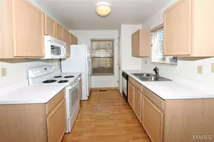 12820 High Crest St, Black Jack, MO 63033 - Photo 8