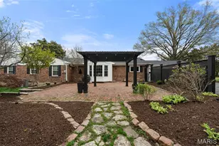 1815 Gray Dr, Des Peres, MO 63131 - Photo 28