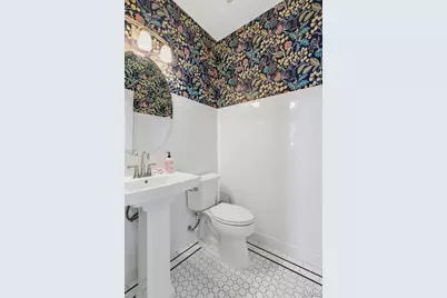 7 E Villa Avenue, Olivette, MO 63132 - Photo 12