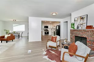 2555 Guildford Dr, Florissant, MO 63033 - Photo 6