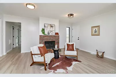 2555 Guildford Drive, Florissant, MO 63033 - Photo 4