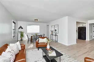 2555 Guildford Dr, Florissant, MO 63033 - Photo 8