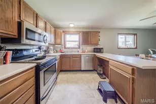 415 Hutchinson Dr, Rolla, MO 65401 - Photo 6