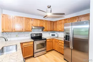 39 Ridgeview Cir Ct, Ballwin, MO 63021 - Photo 10