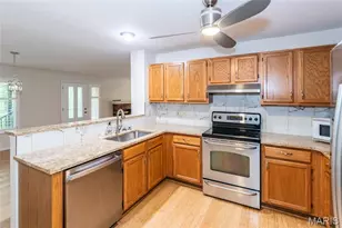 39 Ridgeview Cir Ct, Ballwin, MO 63021 - Photo 12