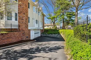 28 Country Club Terrace, Glendale, MO 63122 - Photo 34