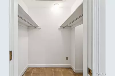 28 Country Club Terrace, Glendale, MO 63122 - Photo 32