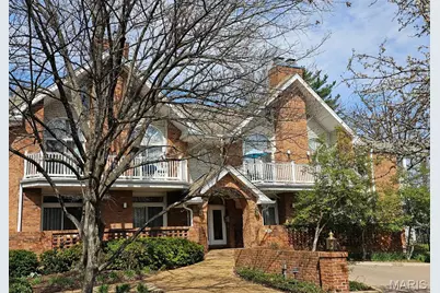 28 Country Club Terrace, Kirkwood, MO 63122 - Photo 1