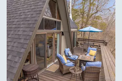 933 Woodlake Drive, Innsbrook, MO 63390 - Photo 2