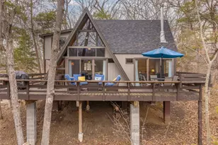 933 Woodlake Dr, Innsbrook, MO 63390 - Photo 1