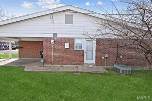 305 St Eugene Ln, Florissant, MO 63033 - Photo 14