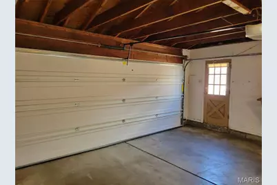 6945 Lakeside Hills Drive, Florissant, MO 63033 - Photo 24