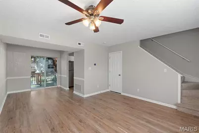 8825 Wrenwood Lane, Brentwood, MO 63144 - Photo 4