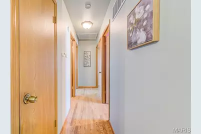 2843 Glenway Drive, Maryland Heights, MO 63043 - Photo 16