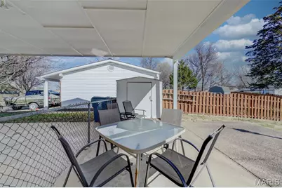 2843 Glenway Drive, Maryland Heights, MO 63043 - Photo 38