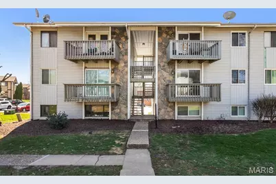 113 Lemans Court #113, Lake Saint Louis, MO 63367 - Photo 2