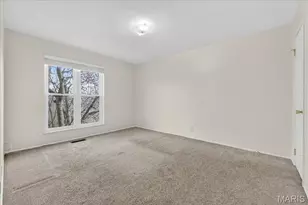 10401 Briarbend Dr, Saint Louis, MO 63146 - Photo 14