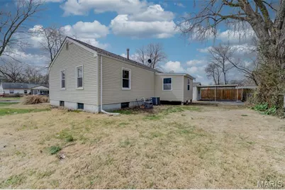 11001 Saint Raphael Lane, Saint Ann, MO 63074 - Photo 2