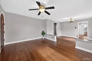 331 Geneva Dr, Saint Louis, MO 63125 - Photo 10
