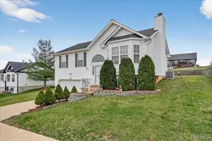 3122 Valley Oaks Dr, Imperial, MO 63052 - Photo 2